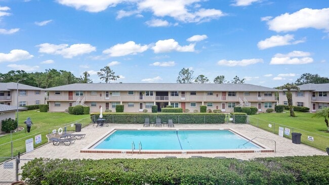 Photo - 1100 E Caroline St Rental