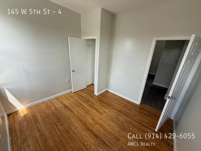 Photo - 145 W 5th St Apartamento Unidad 4