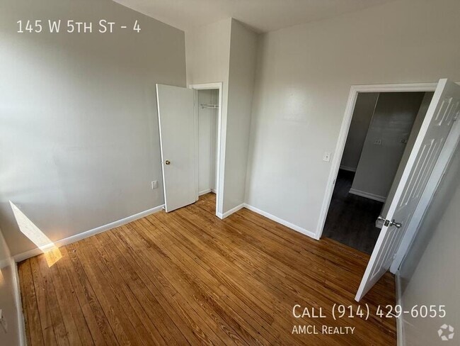 Building Photo - 145 W 5th St Unit 4 Rental
