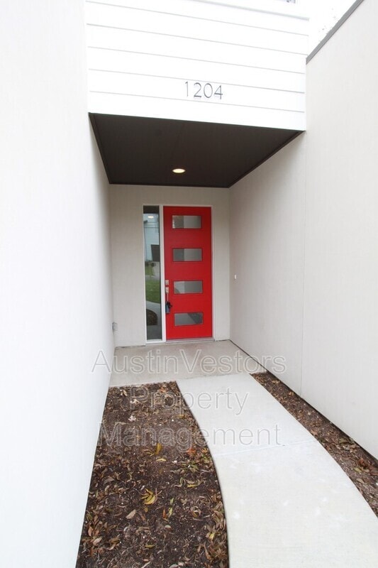 Photo - 1204 Cometa St