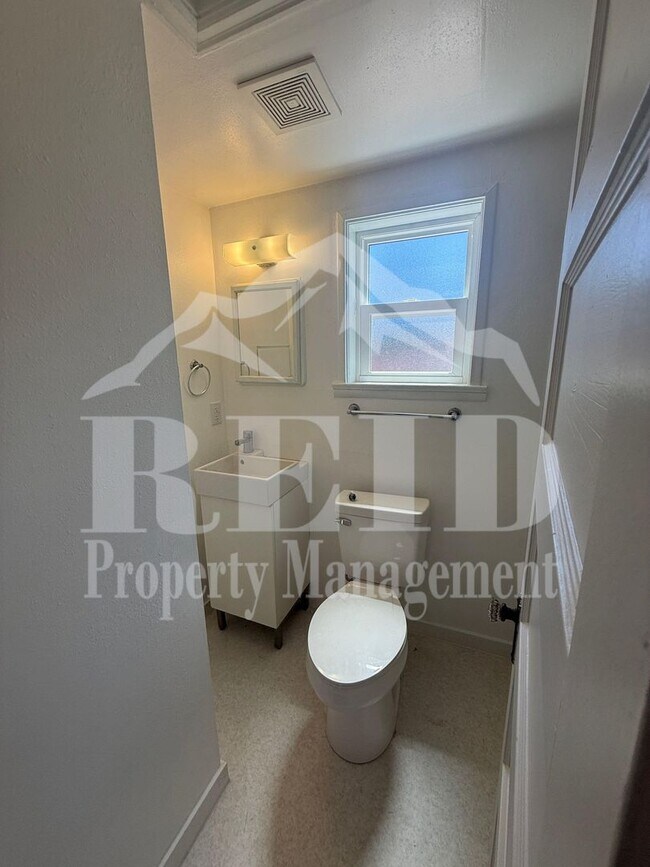 Photo - Cambrian1113 Unit 1113 1/2