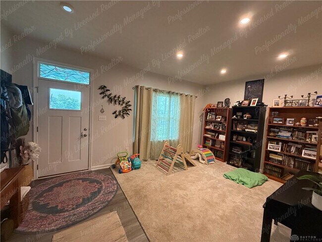 Photo - 2418 David Grey Cir