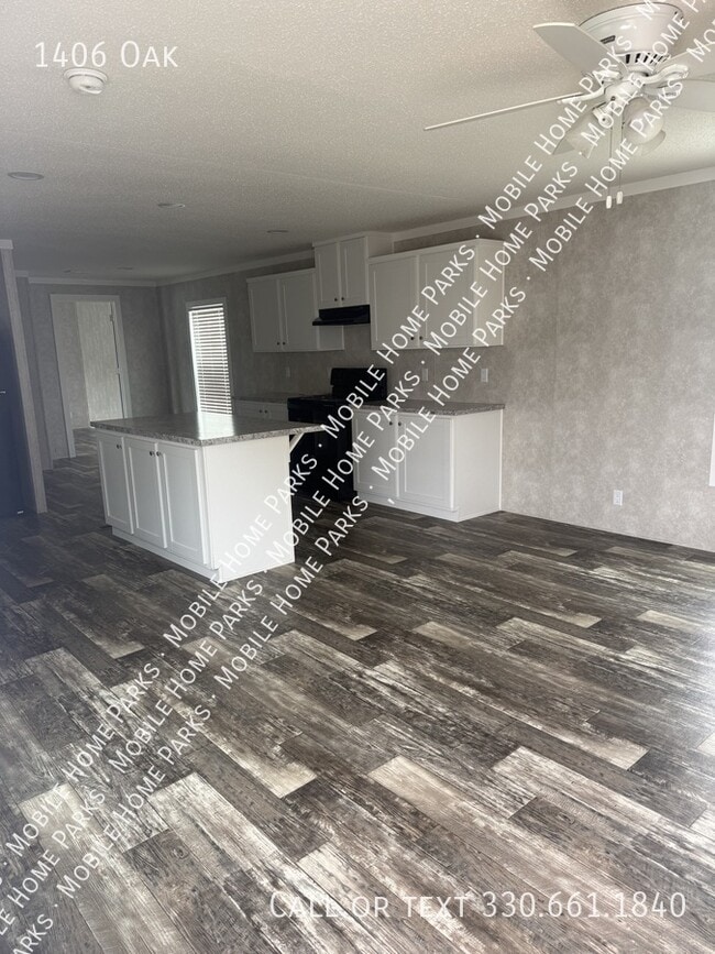 Photo - 1406 Oak-