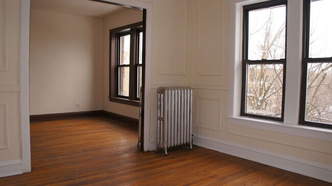 2700 N Spaulding Ave Unit 3EE