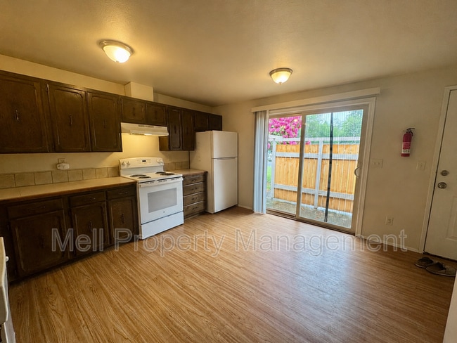 Photo - 919 N Harding Rd Unidad 3