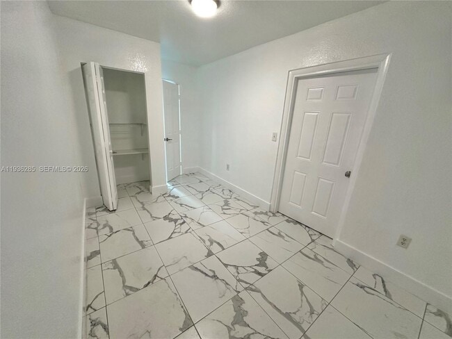 Photo - 1211 W 34th St