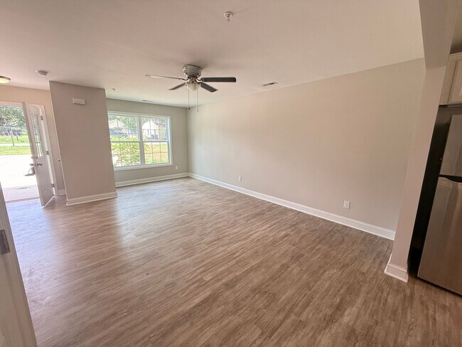 Photo - 1207 Davis St Unidad 1