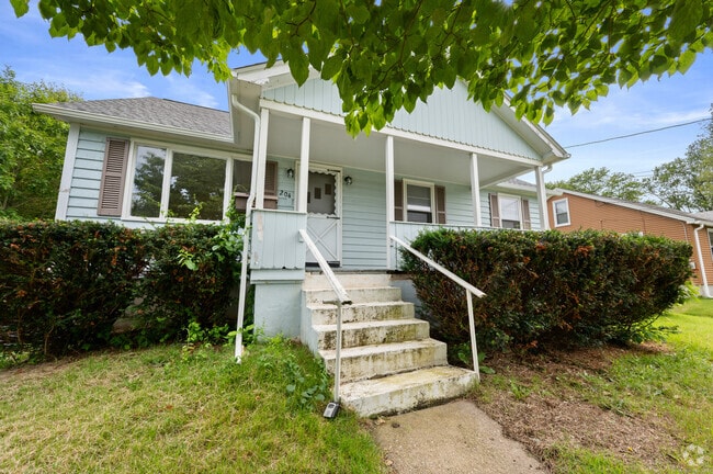 Building Photo - 204 Dunham St Rental