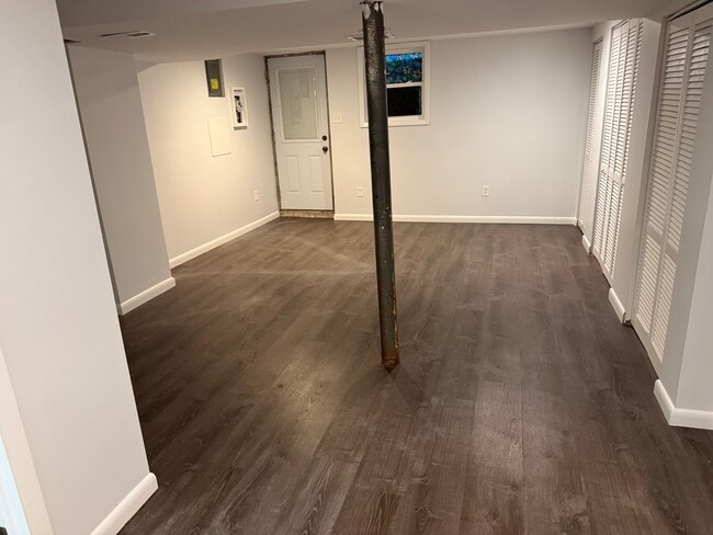 Photo - 2018 Wareham Rd