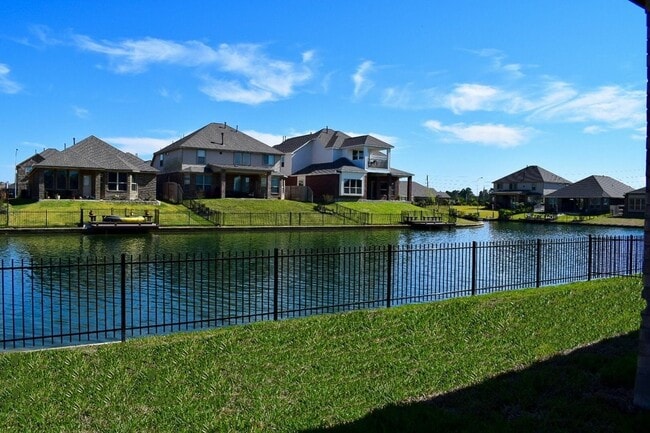 Building Photo - 29442 Westhope Dr