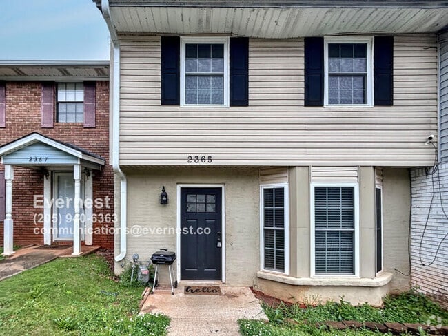 Building Photo - Comfortable and Convenient 3-Bedroom Townh... Rental