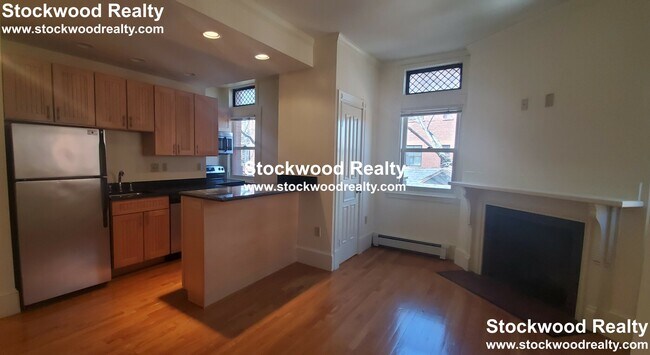 Photo - 195 Commonwealth Ave