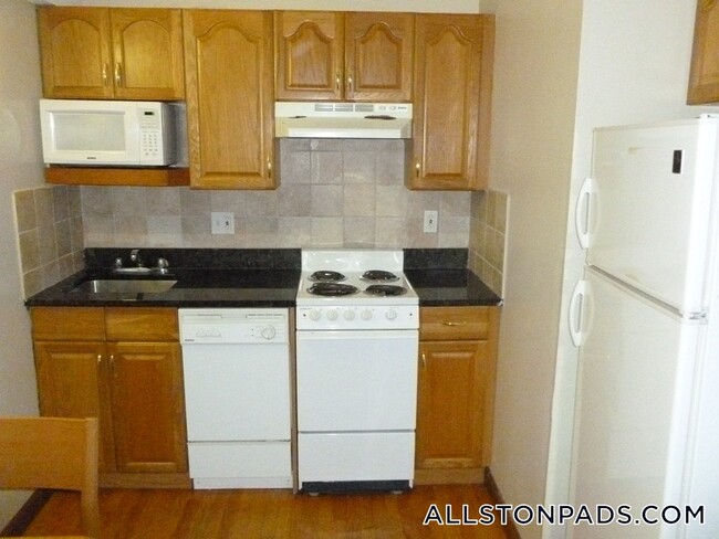 Photo - 1110 Commonwealth Ave Apartment Unit 512