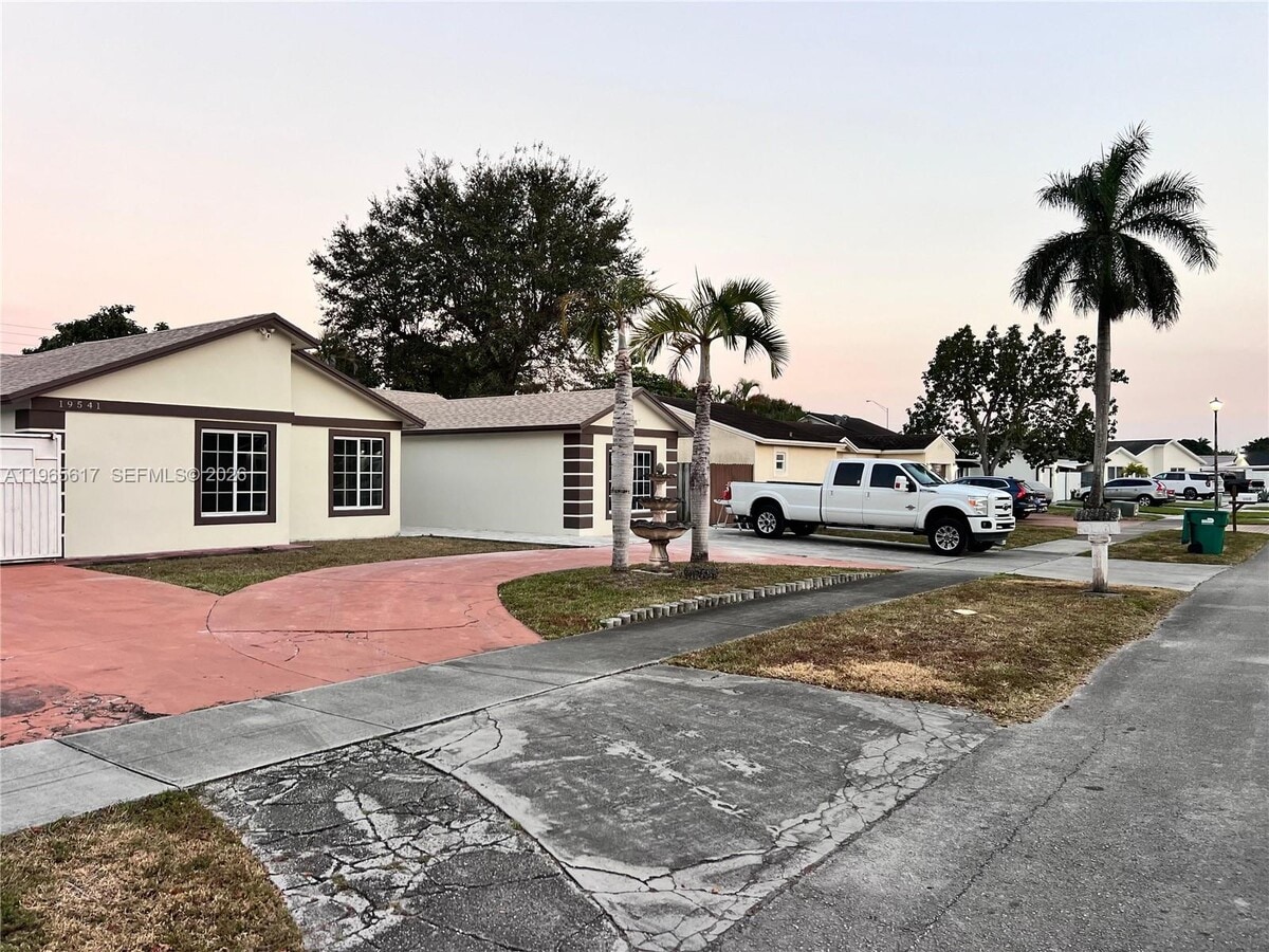 Photo - 19541 NW 57th Ct