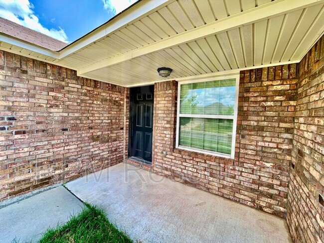 Photo - 2920 Cider Mill Ln