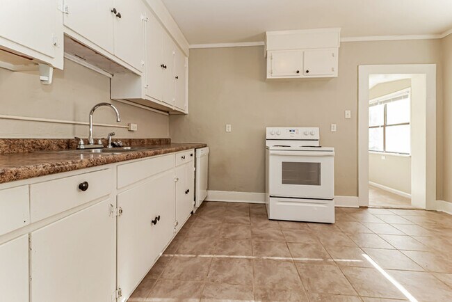 Photo - 229 Dogwood Ave