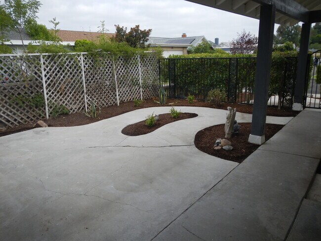 Photo - 23831 Pesaro House