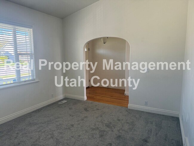 Photo - Lehi Home Plenty of parking
