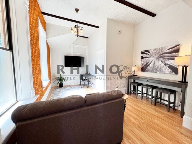 Photo - 261 27th St Unit 2
