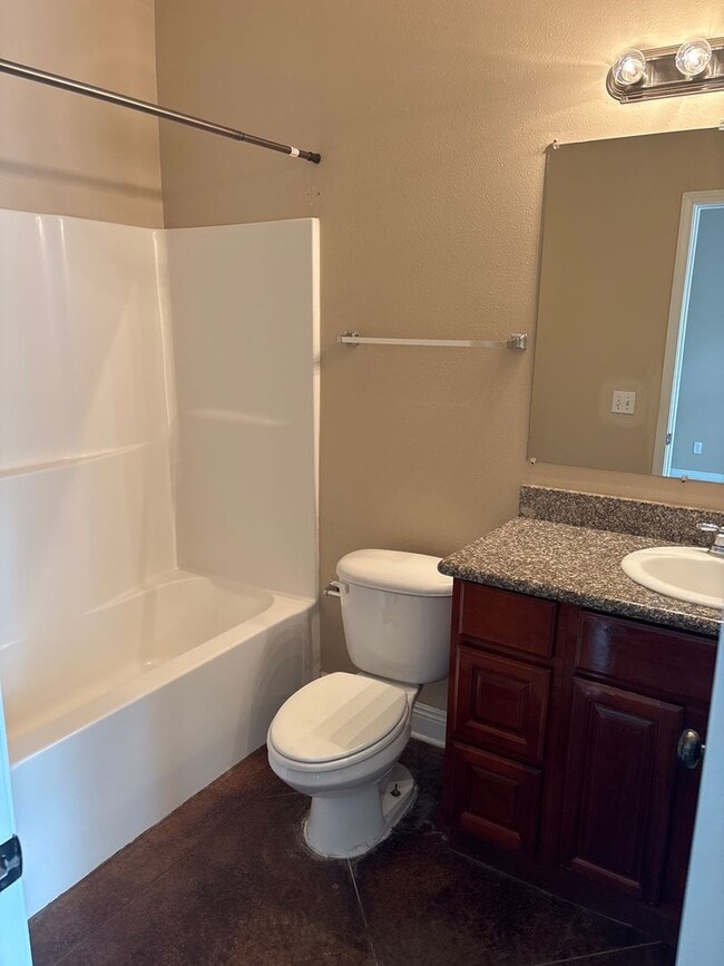 Photo - Charming 3-Bedroom, 2-Bathroom Duplex in G...