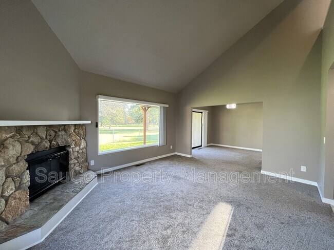 Photo - 20635 NW Lapine Way