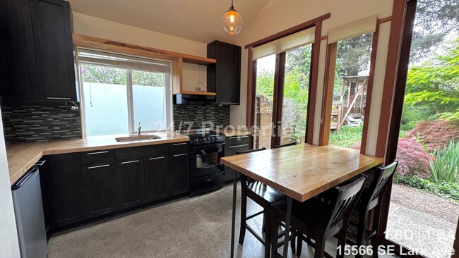 Photo - Beautiful 1 BD | 1 BA ADU with Driveway Parking - Milwaukie