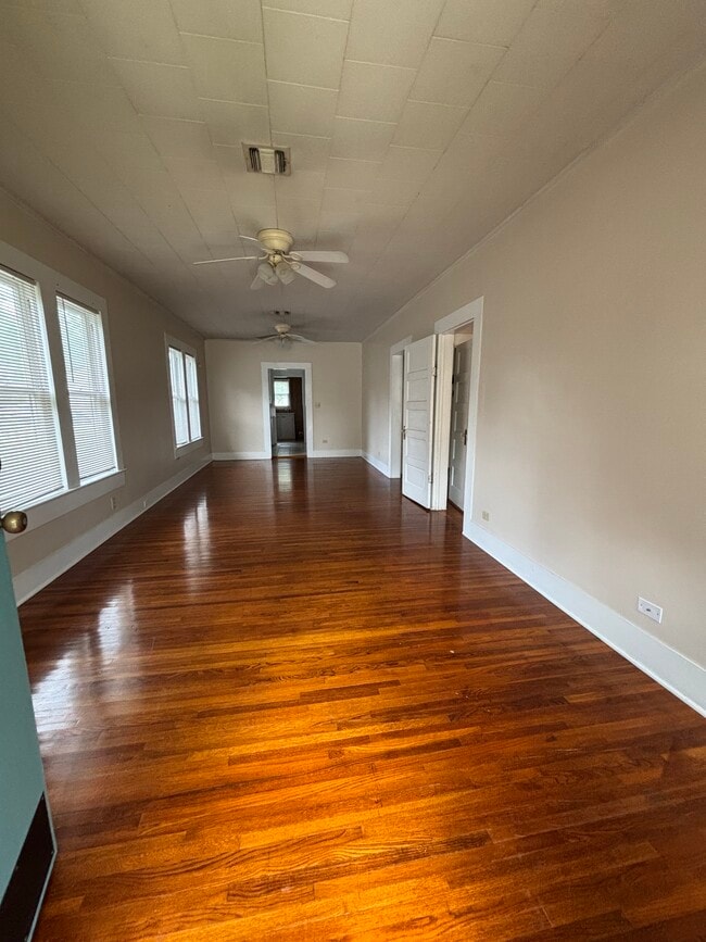 Photo - 1318 N Main St