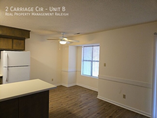 Photo - 2 Carriage Cir Unit B