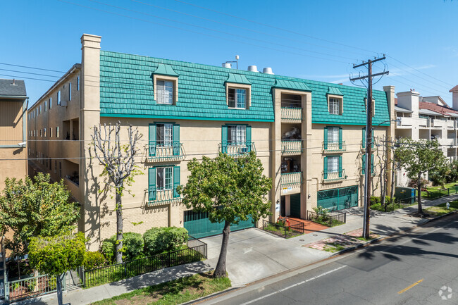 Building Photo - Ross Manor Rental