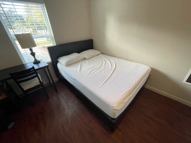 Photo - 7075 65th Way N