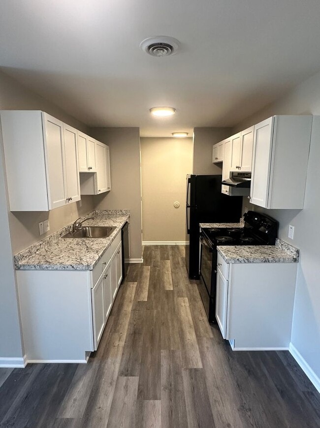Building Photo - 178-178 Talon Pl Unit 174