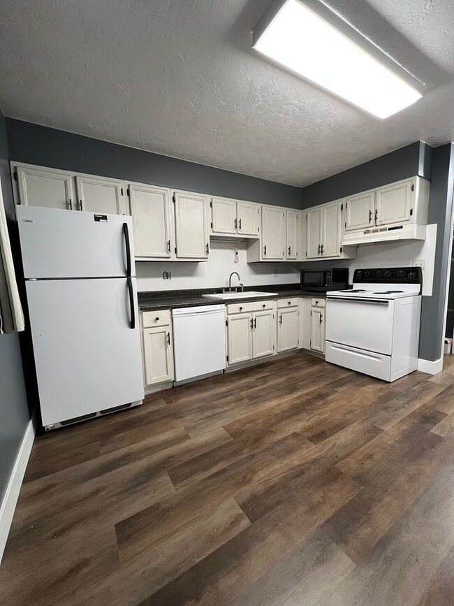 Photo - Hendricks Park Place Condo's Unit #16