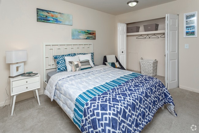 1BR, 1BA - 625 SF