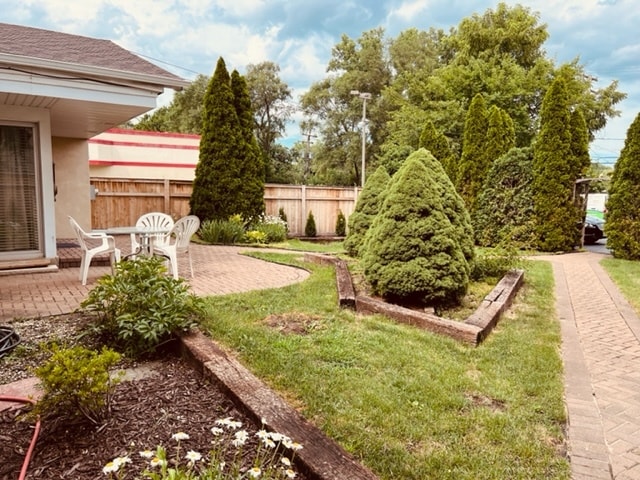 Photo - 127 N Northwest Hwy