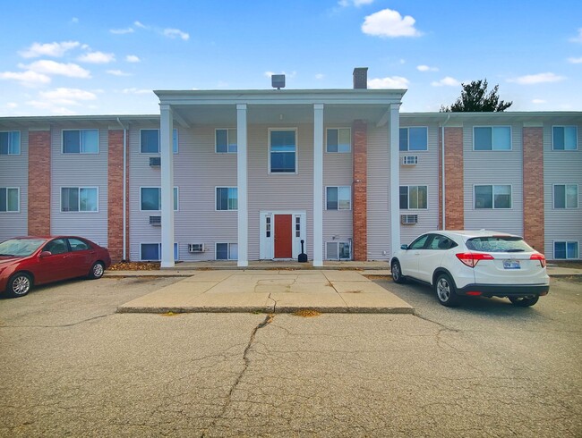 Two Bedroom - 1 Bath 2 Blocks from Lake Ma... - Two Bedroom - 1 Bath 2 Blocks from Lake Ma... Apartamento Unidad #37