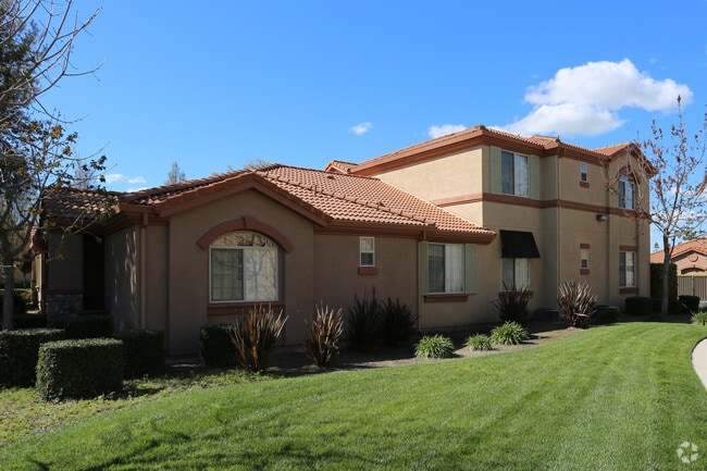 Photo - Paseo Villas Apartments