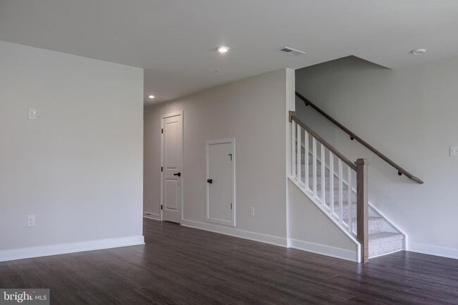 Photo - 6 Foxwood Dr