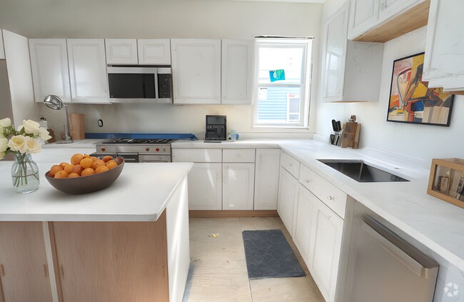 Building Photo - 47 Brackett St Unit 1 Rental