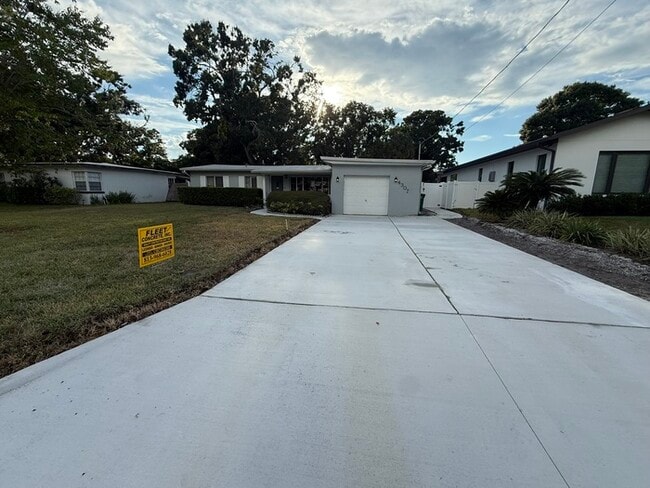 Photo - 4307 S Thatcher Ave