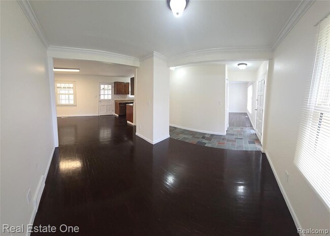 Photo - 25825 Sierra Dr