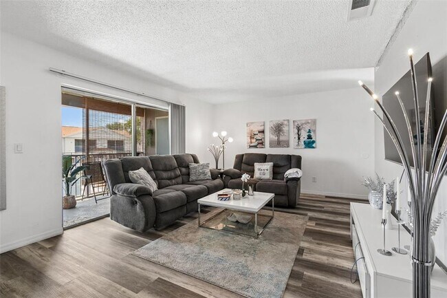 Photo - 7210 N Manhattan Ave Unit 523