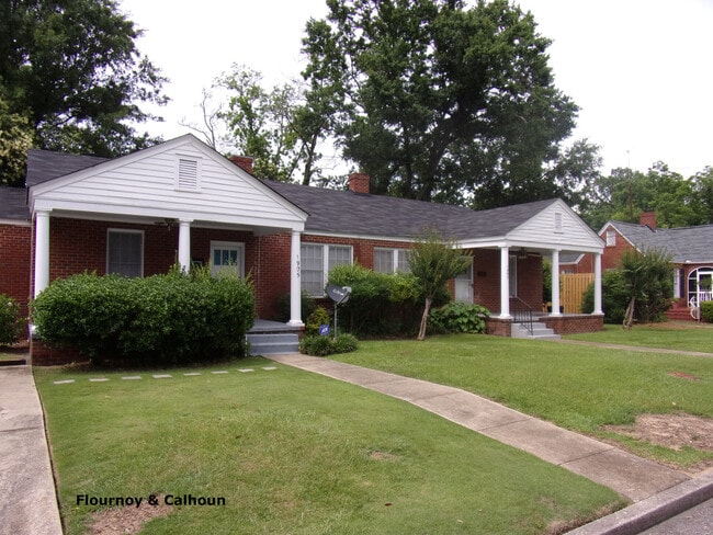 Building Photo - r1905b Unit 1907