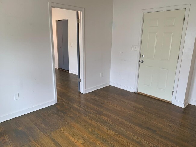 Photo - 207 N Prospect Rd