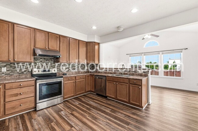 Photo - 10031 Golden Dr