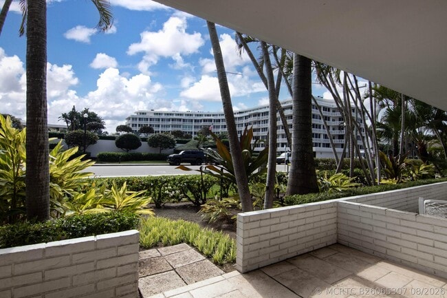 139 Sunrise Ave Unit 103