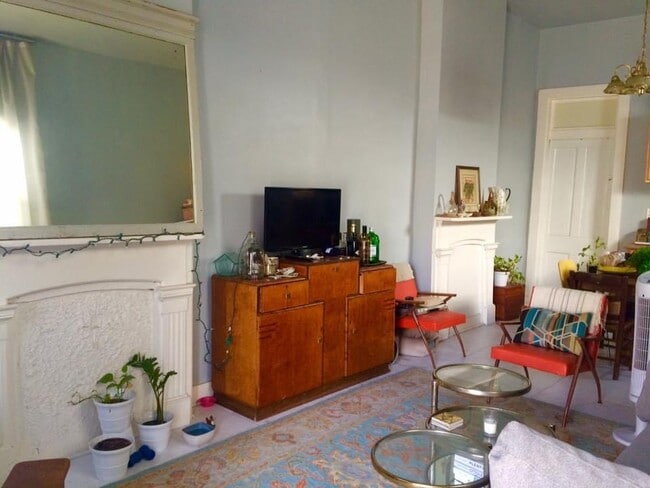 Photo - 2024 Delachaise St