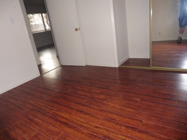 Photo - 406 S 6th St Unit 4