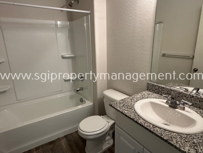 Photo - 2373 Oakmont Ln