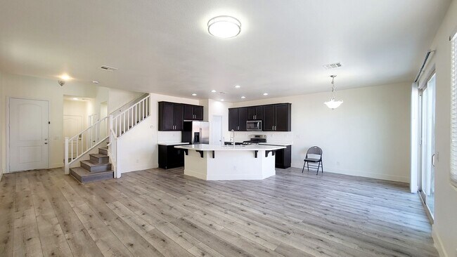 Photo - 8518 Genesee Ct