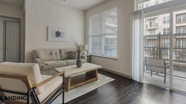 Building Photo - 1711 Caroline St